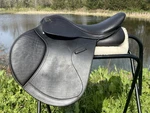 Gorgeous 17" Shires Optimus English Saddle Adj Tree Tbs Jump Close Contact Brown. Fixed Price $550.00.