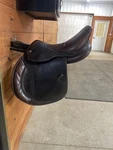 Henri De Rivel Concept Close Contact Saddle - Brown. Fixed Price $750.00.