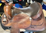 Tan Tex-flex Flexible Tree 17" Brown Leather Pleasure Trail Saddle. Fixed Price $980.00.