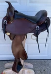 16" Circle FLEX2 Tennessee Trail Gaiter 1590 Saddle Regular Tree Lightly Used. Fixed Price $1650.00.