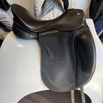 Passier Corona Ii Dressage Saddle 17.5 Medium Wide. Fixed Price $1350.00.