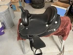 Abetta Pleasure/trail Synthetic Black Western Saddle 15 In 20500-5BK. Fixed Price $475.00.